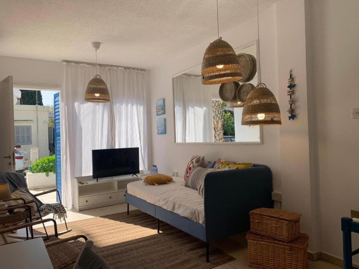 Romy'S Cozy One Bedroom Apt Larnaca Ngoại thất bức ảnh